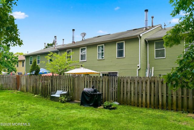 1305 Paris Court, Lakewood, NJ 08701