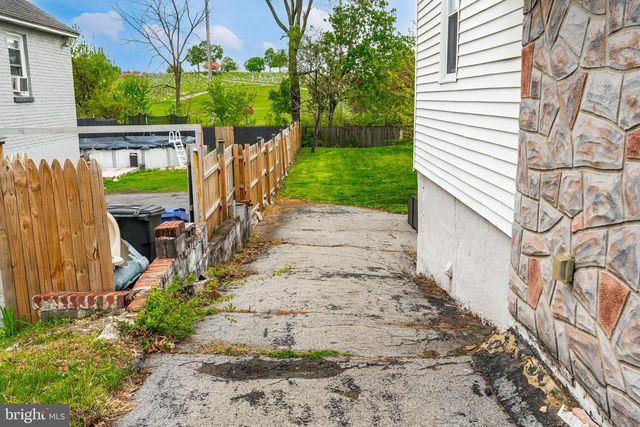 3146 MONTROSE AVE, Reading, PA 19605