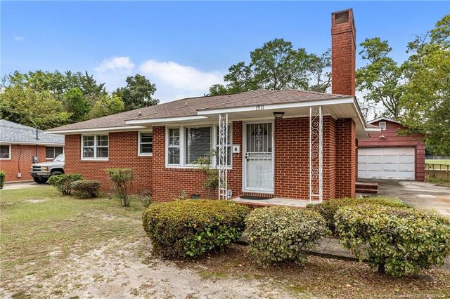 1911 Seabrook Road, Fayetteville, NC 28301