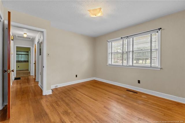 1911 Seabrook Road, Fayetteville, NC 28301