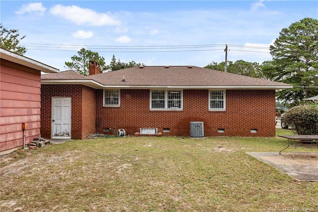 1911 Seabrook Road, Fayetteville, NC 28301