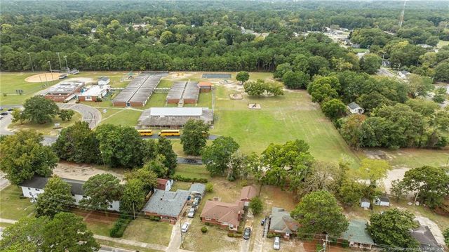 1911 Seabrook Road, Fayetteville, NC 28301