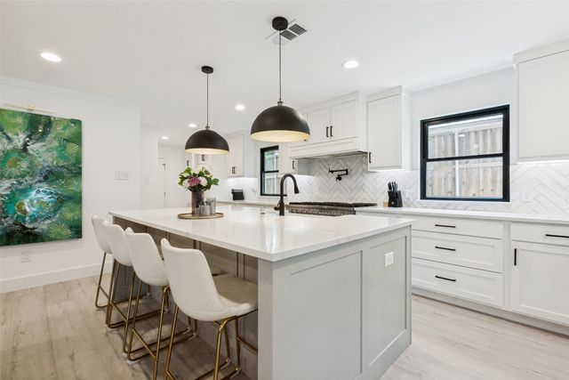 411 Ridgewood Drive, Richardson, TX 75080