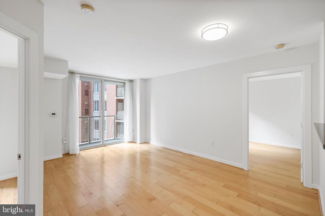 1000 NEW JERSEY AVE SE #528, Washington, DC 20003