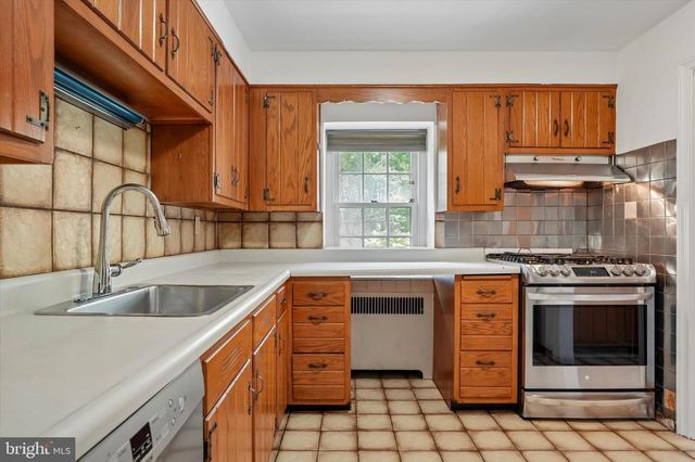 430 MCCLENAGHAN MILL RD, Wynnewood, PA 19096