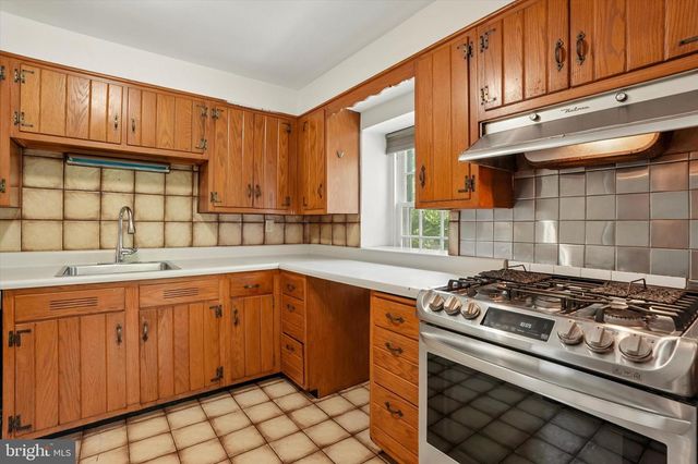 430 MCCLENAGHAN MILL RD, Wynnewood, PA 19096