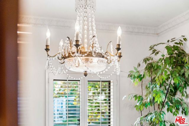 191 S Hudson Avenue, Los Angeles, CA 90004