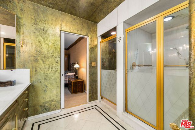 191 S Hudson Avenue, Los Angeles, CA 90004