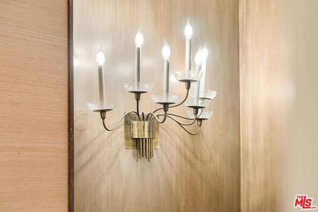 191 S Hudson Avenue, Los Angeles, CA 90004