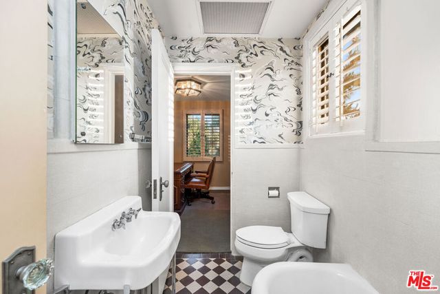 191 S Hudson Avenue, Los Angeles, CA 90004