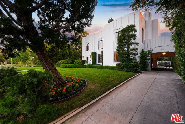 191 S Hudson Avenue, Los Angeles, CA 90004