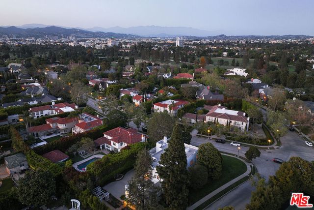 191 S Hudson Avenue, Los Angeles, CA 90004