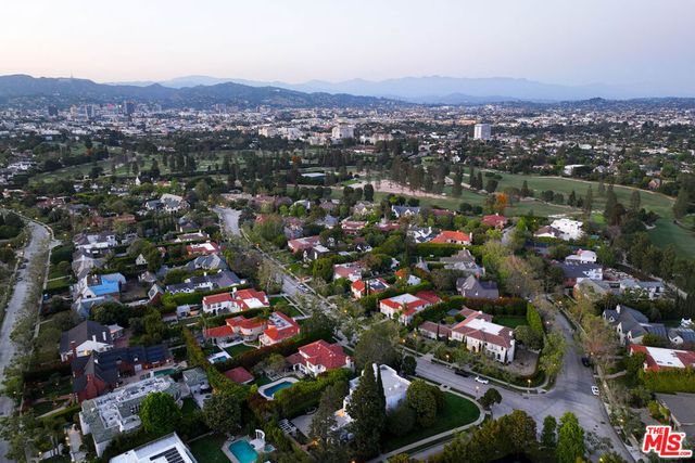 191 S Hudson Avenue, Los Angeles, CA 90004