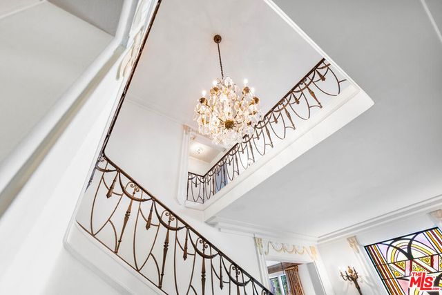 191 S Hudson Avenue, Los Angeles, CA 90004