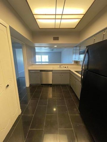 277 E Alejo Road 217, Palm Springs, CA 92262