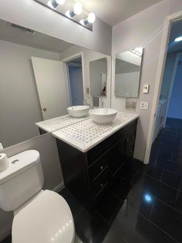 277 E Alejo Road 217, Palm Springs, CA 92262