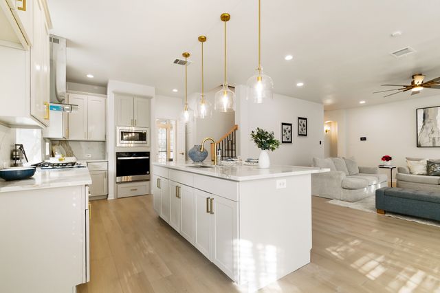 2639 Valley Creek Trail, Mckinney, TX 75072