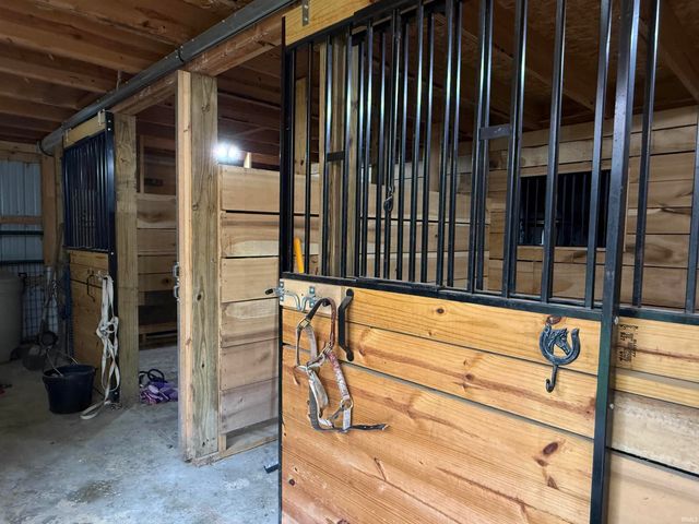 299 Spring Haven Rd, Mitchell, IN 47446