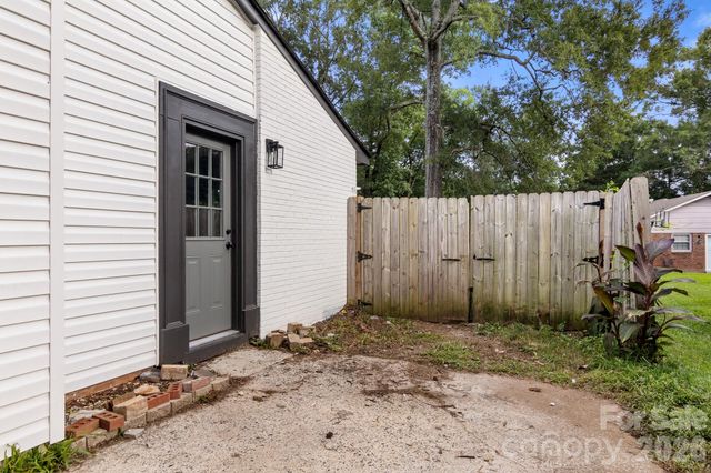 9006 Trailhead Court, Charlotte, NC 28227