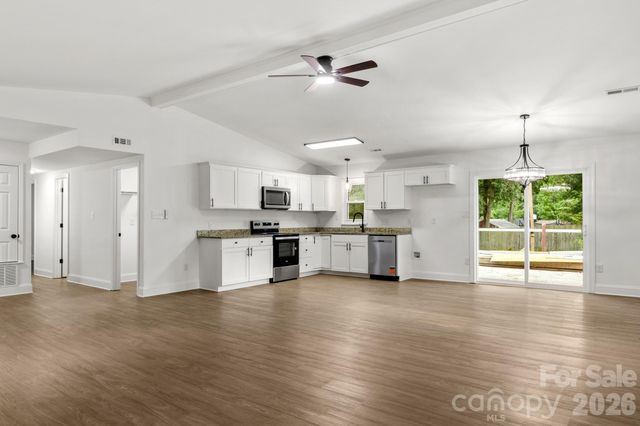 9006 Trailhead Court, Charlotte, NC 28227