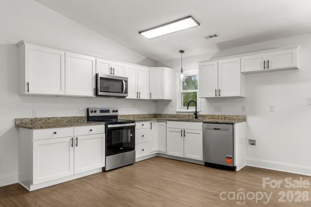 9006 Trailhead Court, Charlotte, NC 28227