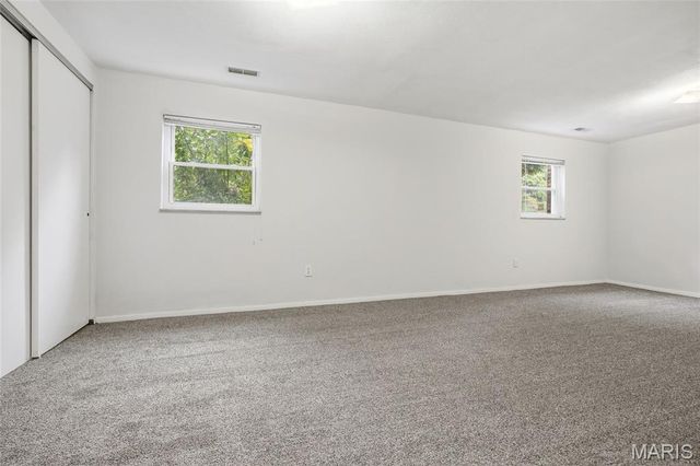 59 Glendale Drive, Glen Carbon, IL 62034