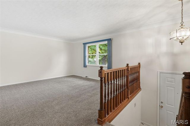 59 Glendale Drive, Glen Carbon, IL 62034