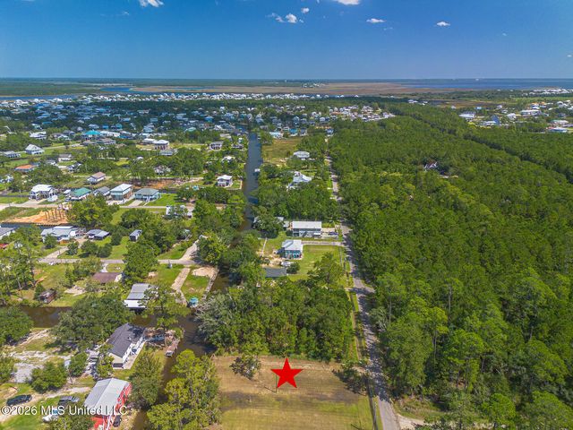 10061 W Bayou View Drive, Bay Saint Louis, MS 39520