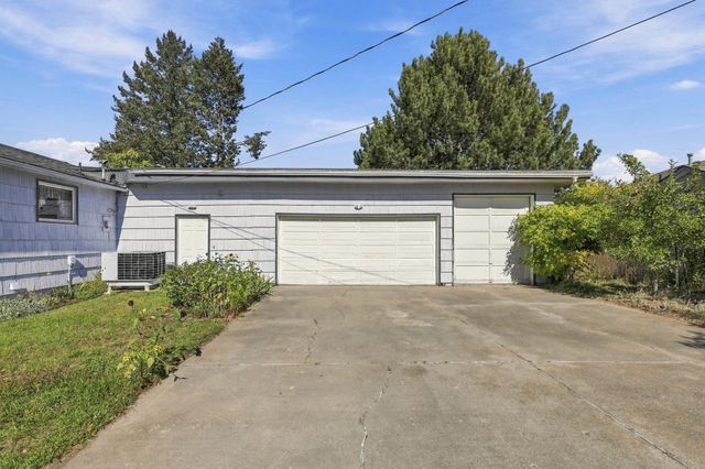 13521 E 16th Ave, Spokane Valley, WA 99216