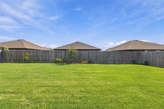 2704 W Brook Street, Claremore, OK 74017