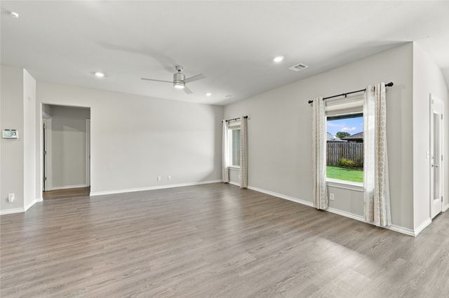 2704 W Brook Street, Claremore, OK 74017