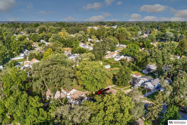 6615 Seward Street, Omaha, NE 68104