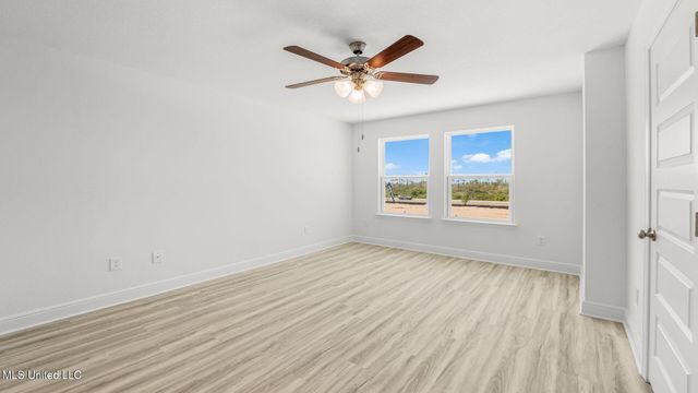 137 Harper Grove Circle, Ocean Springs, MS 39564