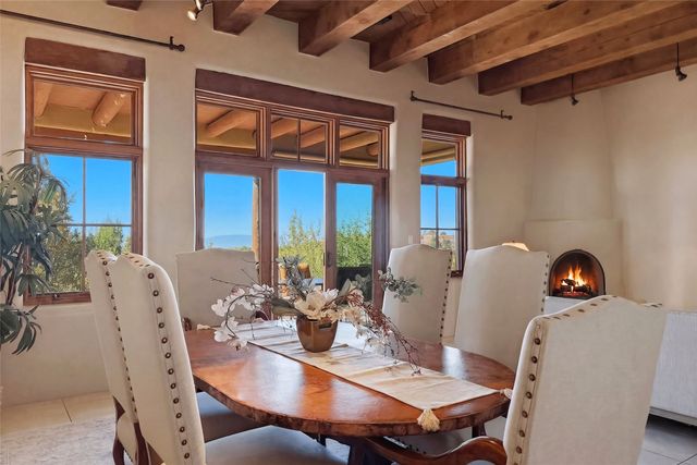 6 Camino De Vecinos, Santa Fe, NM 87507