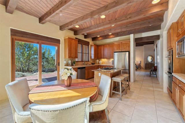 6 Camino De Vecinos, Santa Fe, NM 87507