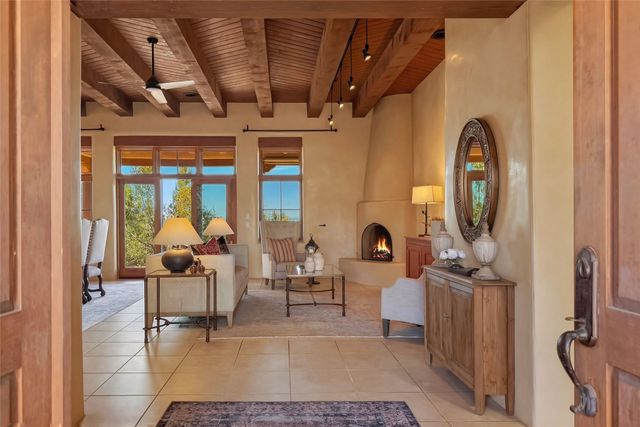 6 Camino De Vecinos, Santa Fe, NM 87507