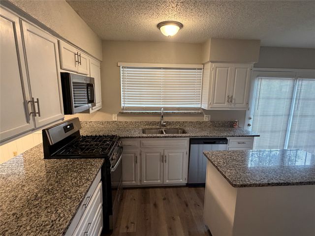 3004 David Lane, Arlington, TX 76013