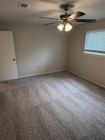 3004 David Lane, Arlington, TX 76013