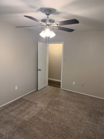 3004 David Lane, Arlington, TX 76013