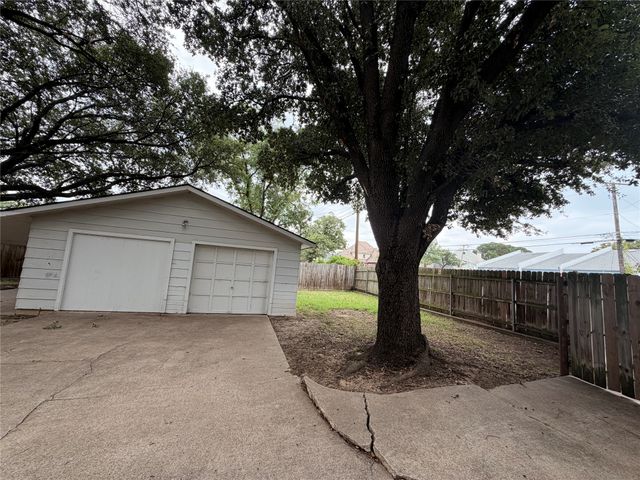 3004 David Lane, Arlington, TX 76013