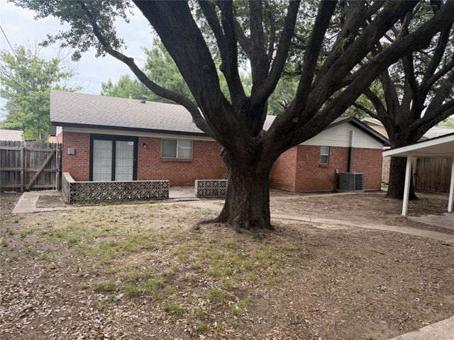 3004 David Lane, Arlington, TX 76013