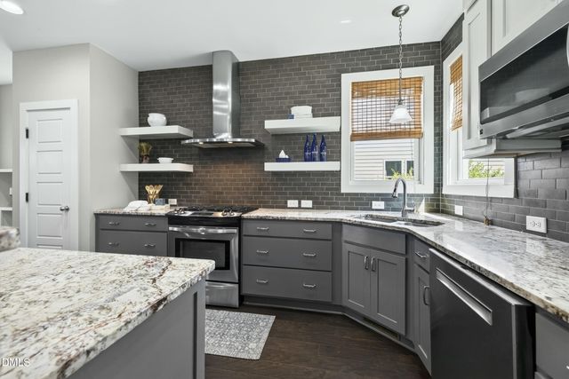 205 Diggory Drive, Holly Springs, NC 27540