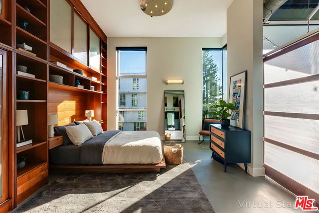 1152 N La Cienega Boulevard 201, West Hollywood, CA 90069