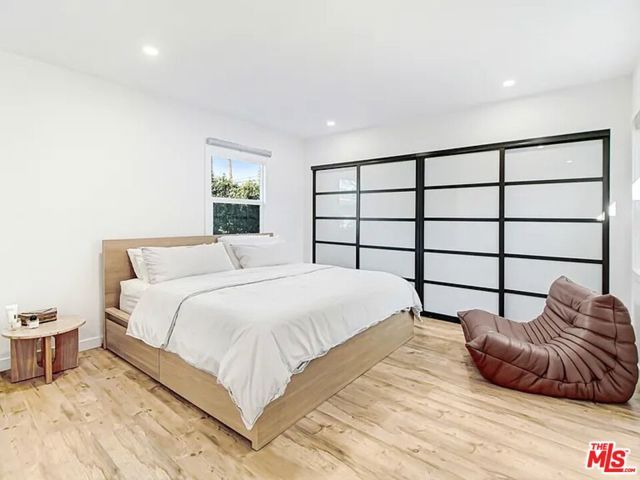 7425 W 88th Place, Los Angeles, CA 90045