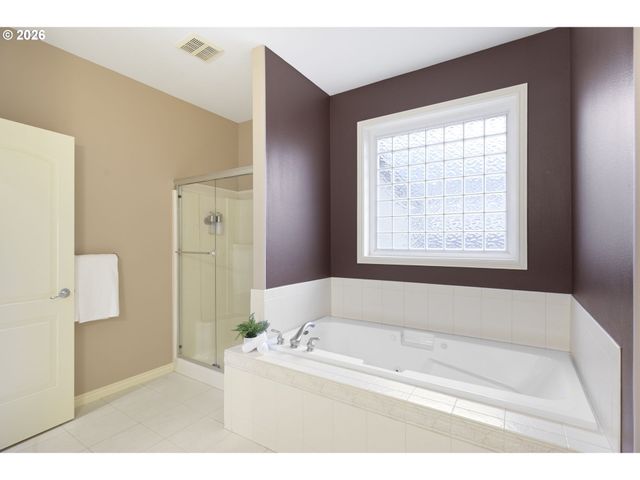 2818 Ne 173RD Ct, Vancouver, WA 98682