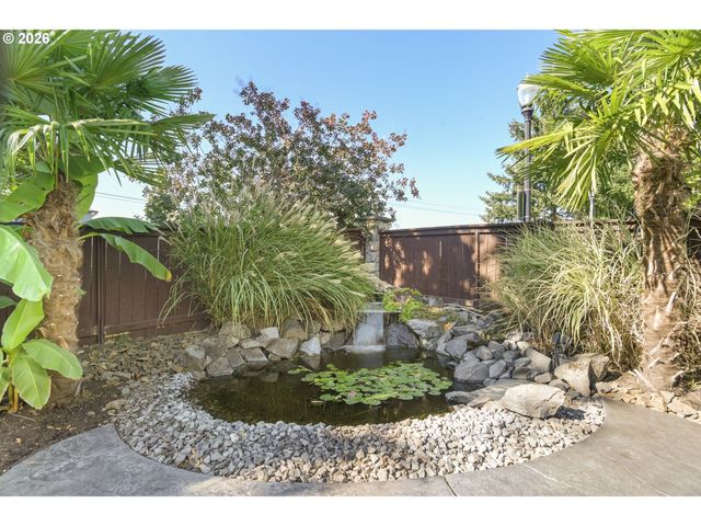 2818 Ne 173RD Ct, Vancouver, WA 98682