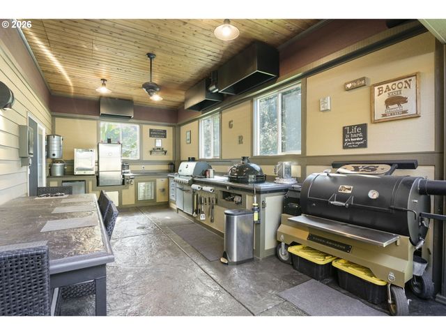 2818 Ne 173RD Ct, Vancouver, WA 98682