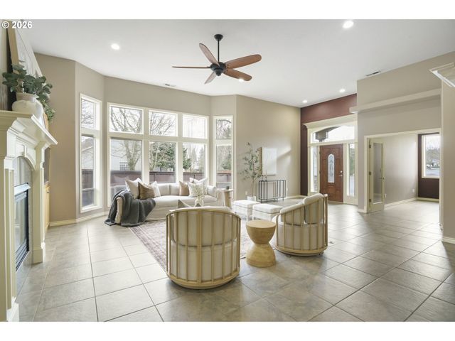 2818 Ne 173RD Ct, Vancouver, WA 98682