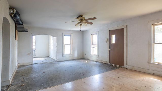 2427 M Highway, Koshkonong, MO 65692