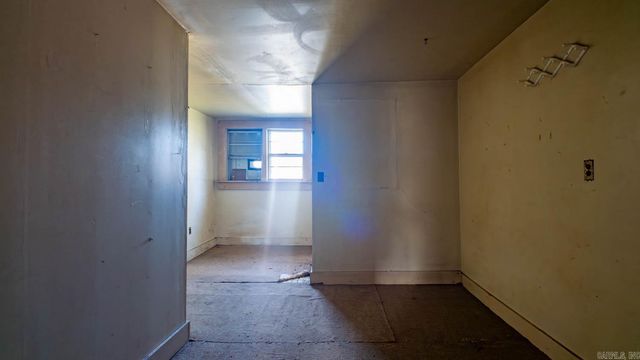 2427 M Highway, Koshkonong, MO 65692